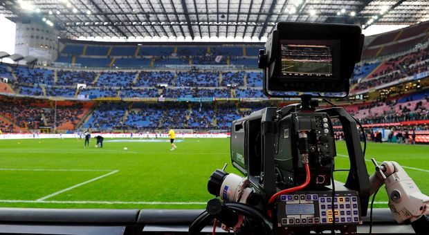Dazn, Sky, Tim Vision e… La guida completa per vedere il calcio in Tv