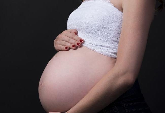 Donne incinte con il Covid, “Nel 90% dei casi non vaccinate”