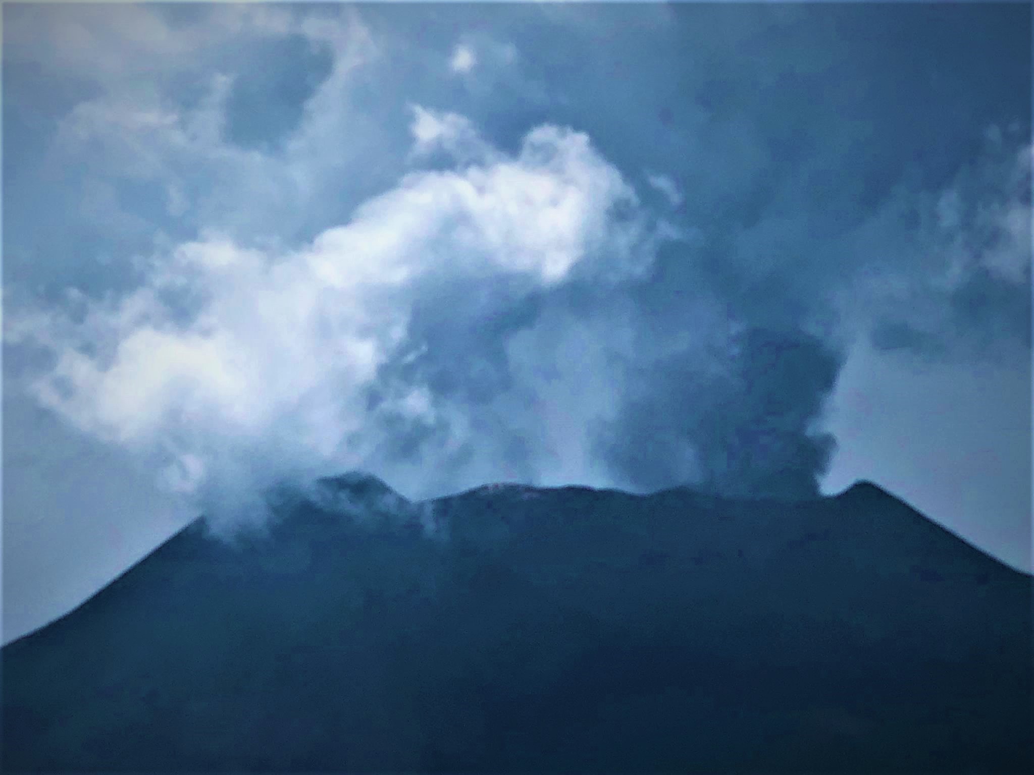 Etna, adesso cenere lavica anche dal Cratere di Nord est