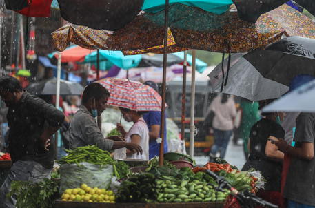 Strage India, almeno 23 morti per frana su case di Mumbai