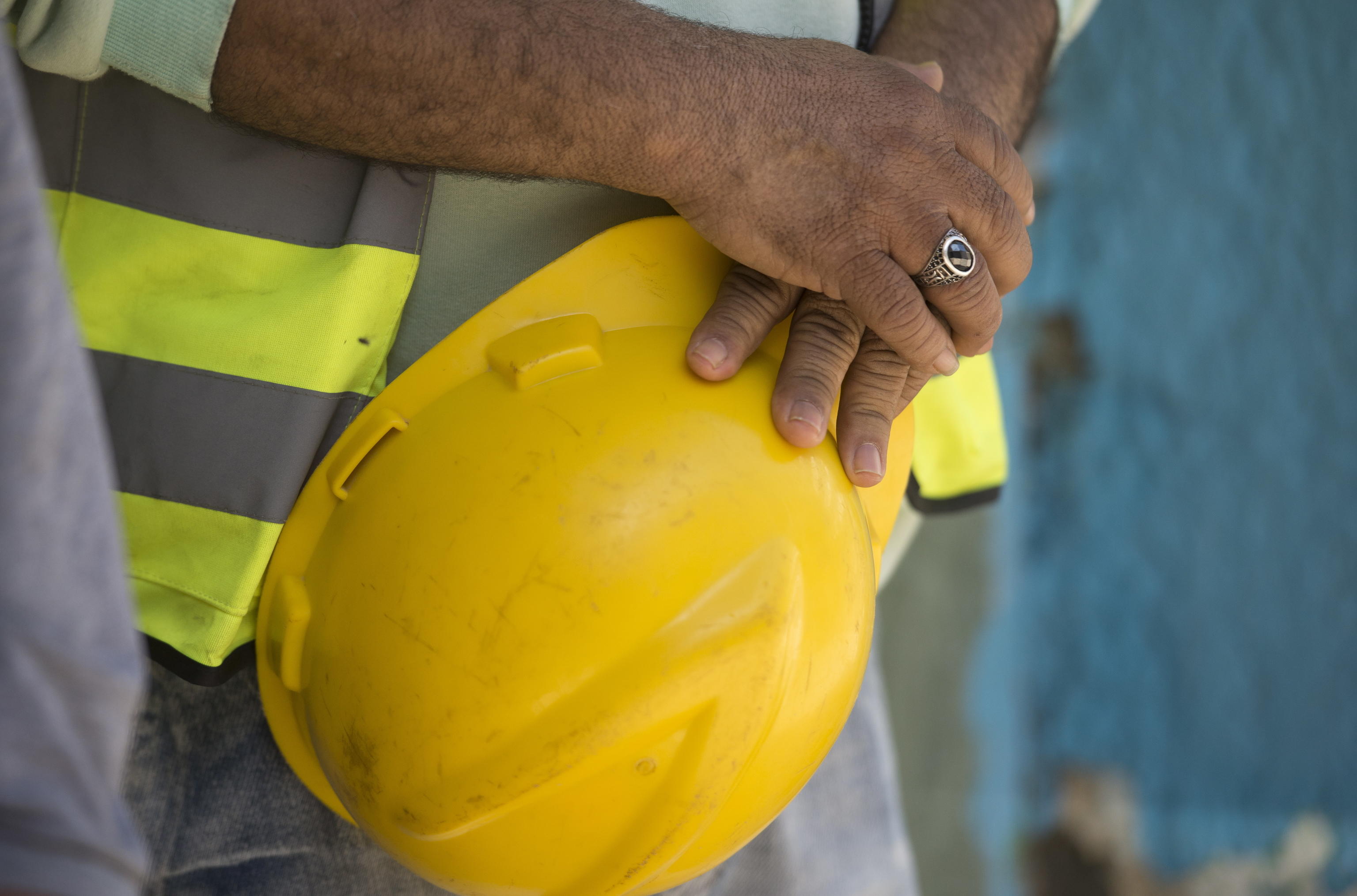 Tragedia sul lavoro: morti due operai di 57 e 61 anni in un cantiere edile