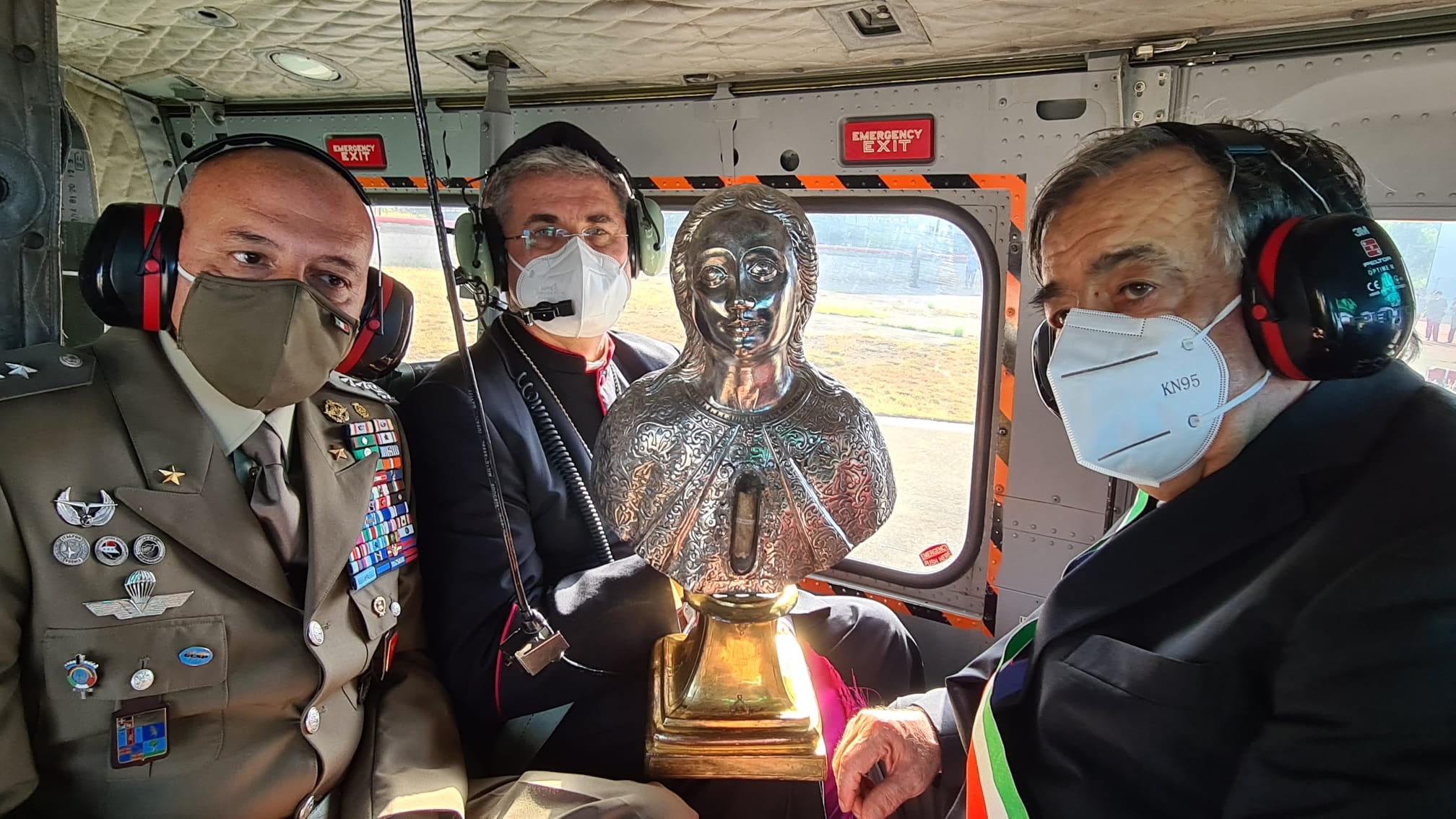 Festino, arcivescovo Lorefice benedice Palermo dall’alto