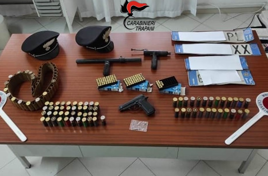 Orrore a Mazara del Vallo, uccide il cane e posta il video sui social Orrore a Mazara del Vallo, uccide il cane e posta il video sui social