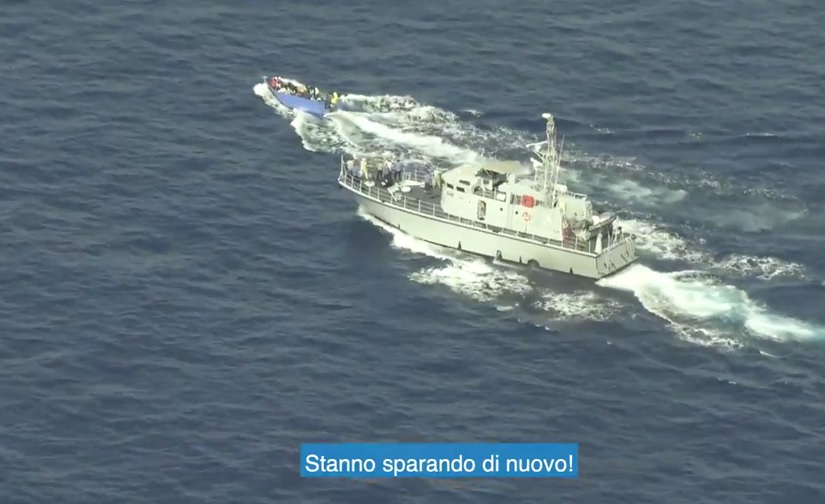 Migranti, Sea watch, libici sparano a barcone, il VIDEO