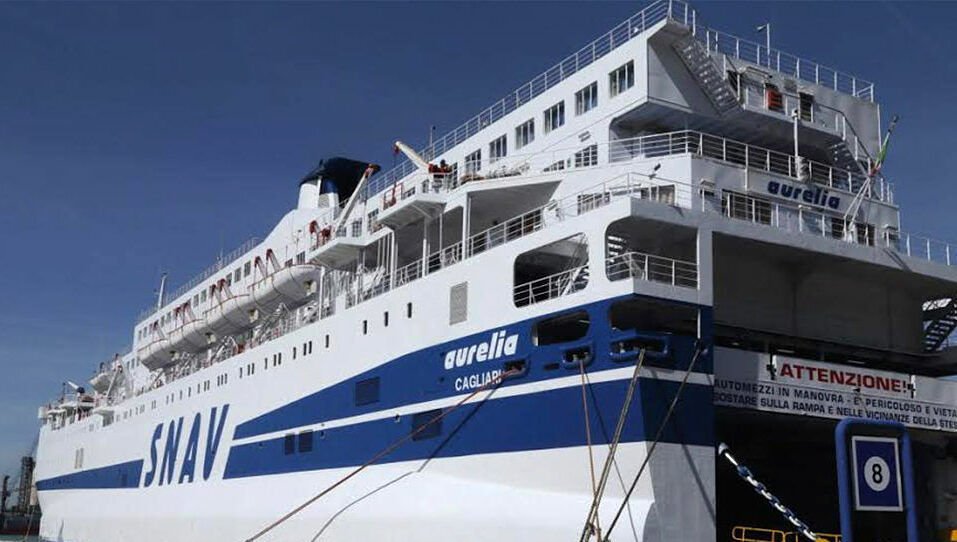 Migranti, due barchini a Lampedusa, 233 su nave quarantena