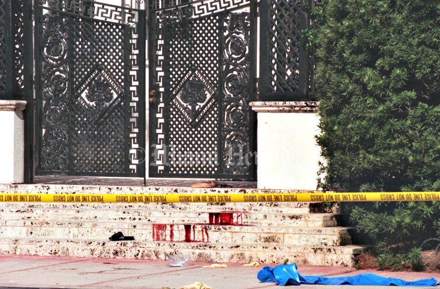 Trovati due cadaveri nella villa a Miami dove fu ucciso Versace