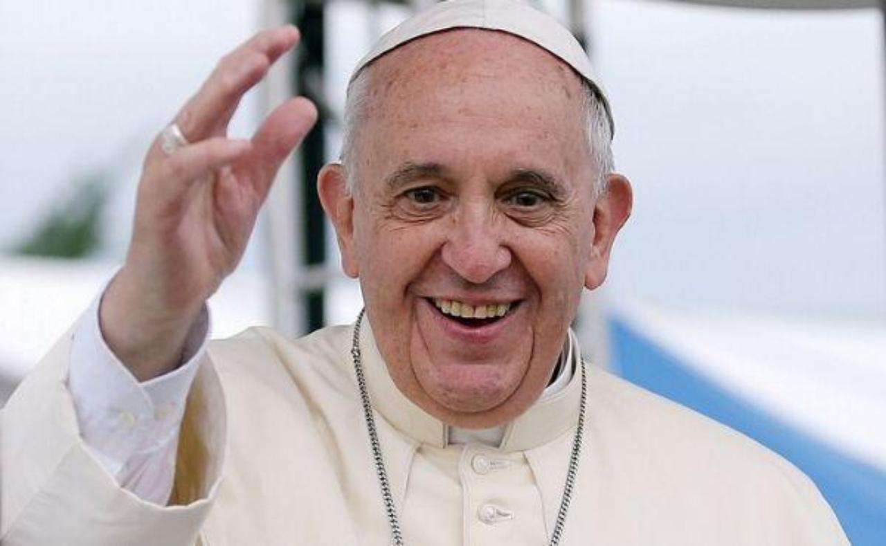 Papa Francesco compie 86 anni. Gli auguri da tutto il mondo