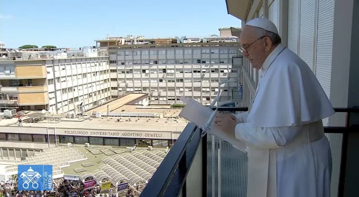 L’Angelus di Papa Francesco dopo l’operazione, “Grazie a tutti”
