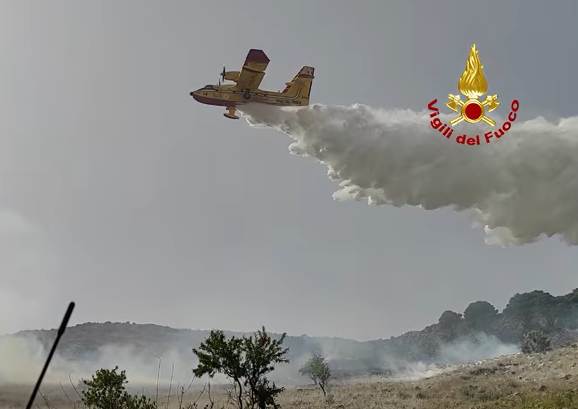 Caldo e incendi in Sicilia, un uomo ustionato a Caltavuturo