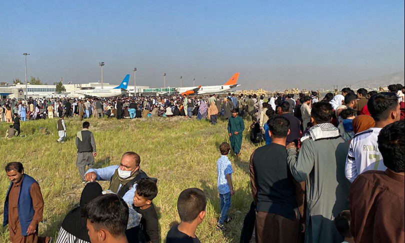 Kabul, caos in aeroporto, media afghani, “almeno 10 morti”