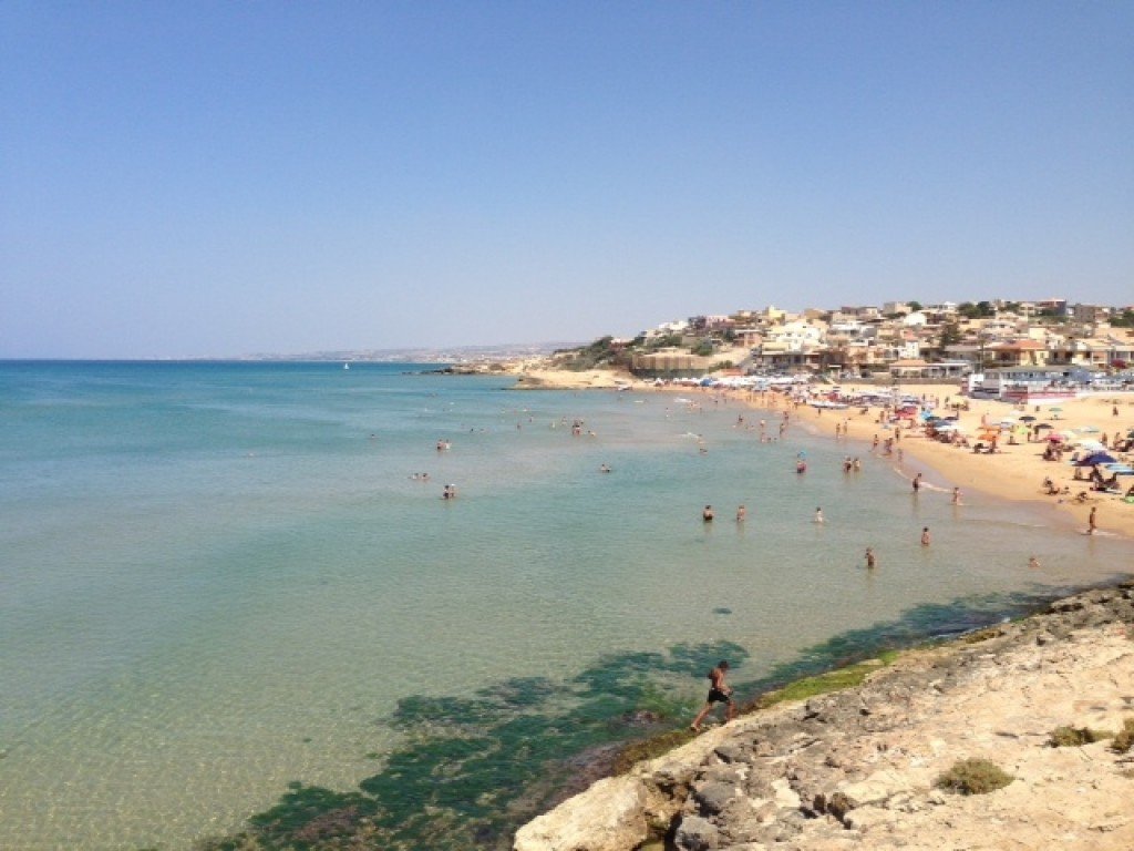 Cava d’Aliga d’aMare, al via a Scicli (Rg) la seconda edizione della rassegna culturale estiva “Autori a Km 0”