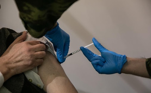 Vaccini anti Covid, serve anche la spinta dei Comuni