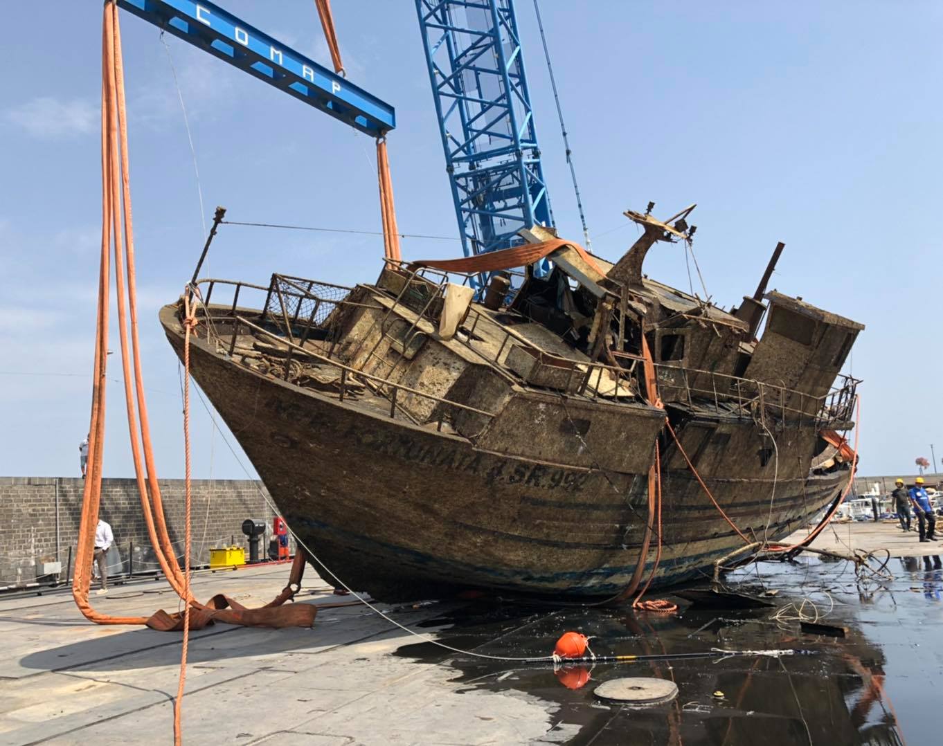 Catania, recuperato relitto a Ognina, Falcone: “A lavoro per tutela del mare”