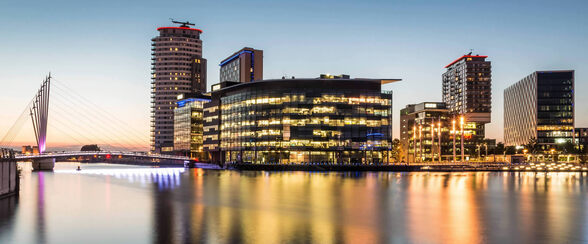 La BBC assume, quali sono i profili professionali richiesti