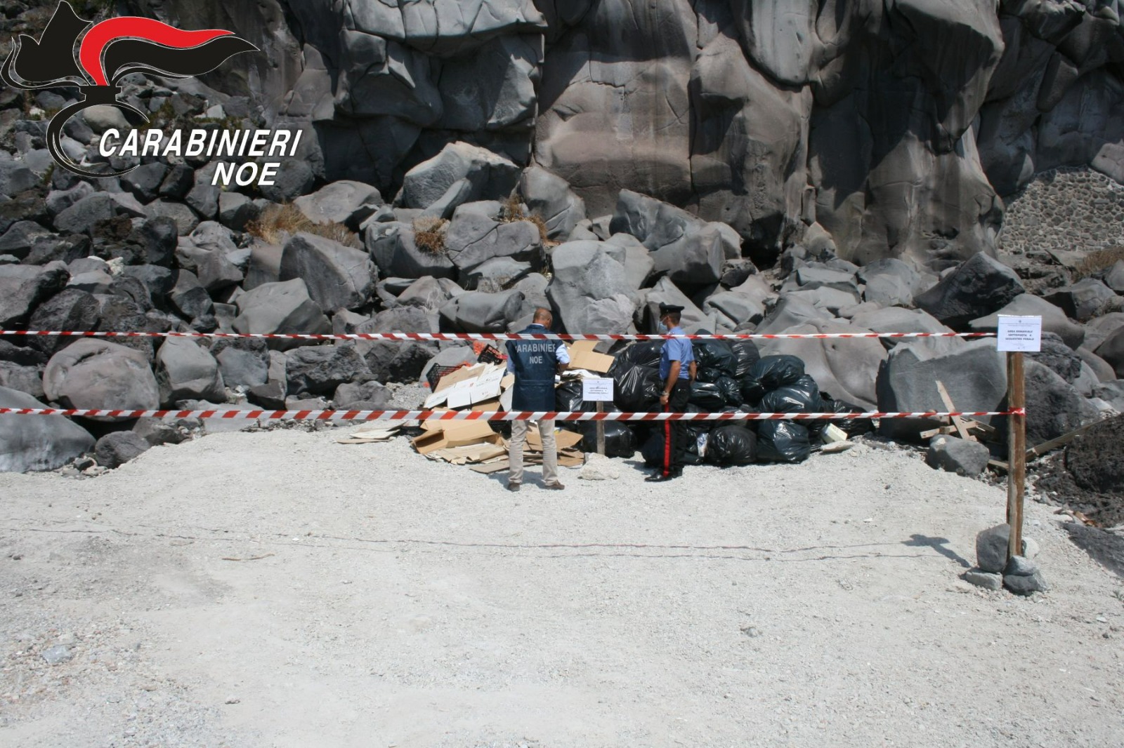 Eolie, caos rifiuti: sotto sequestro area borgo di Ginostra