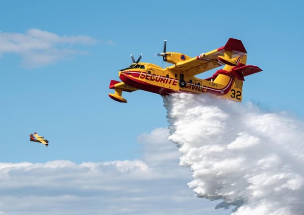 Incendi in Sicilia, da tre giorni brucia il Parco delle Madonie