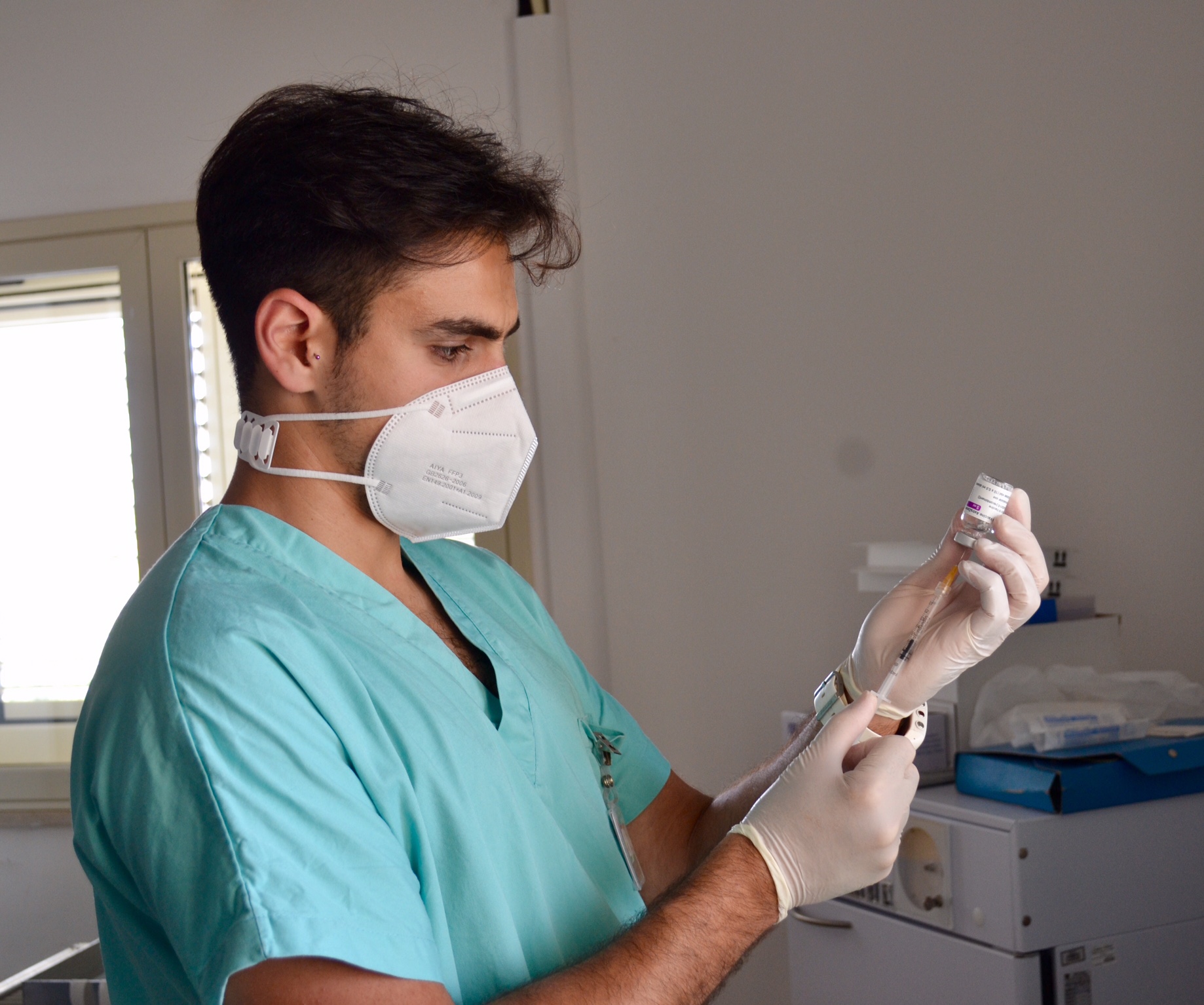 Covid, vaccinazione frazionata per soggetti allergici, come funziona