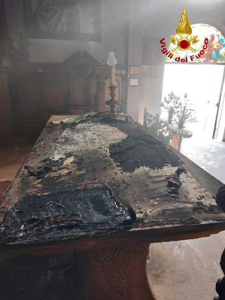 Incendio chiesa Marsala, attentatore arrestato confessa