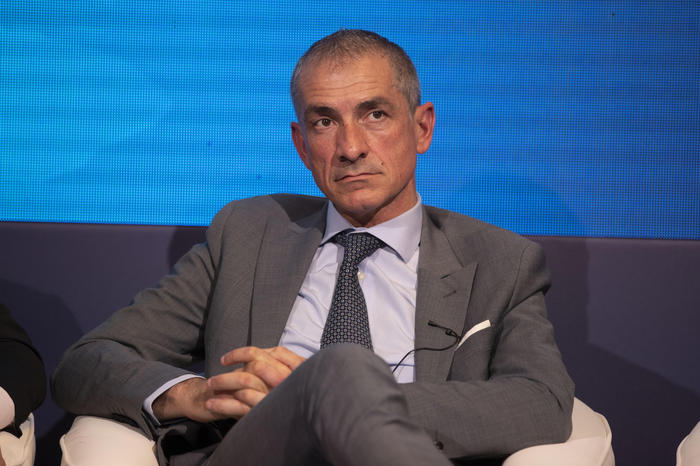 Green pass, proposto l’obbligo per i dipendenti pubblici