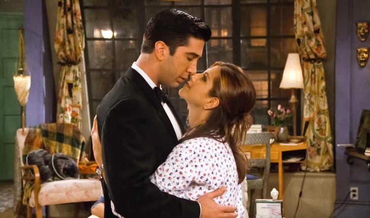 Jennifer Aniston e David Schwimmer stanno insieme, “Sul set di Friends già innamorati”