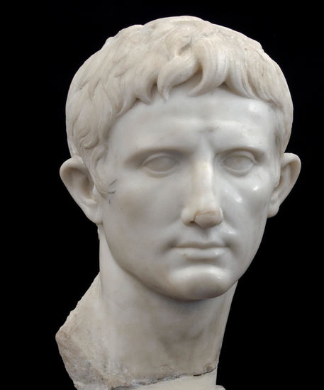 Archeologia, ritratto marmo di Cesare Ottaviano a Centuripe