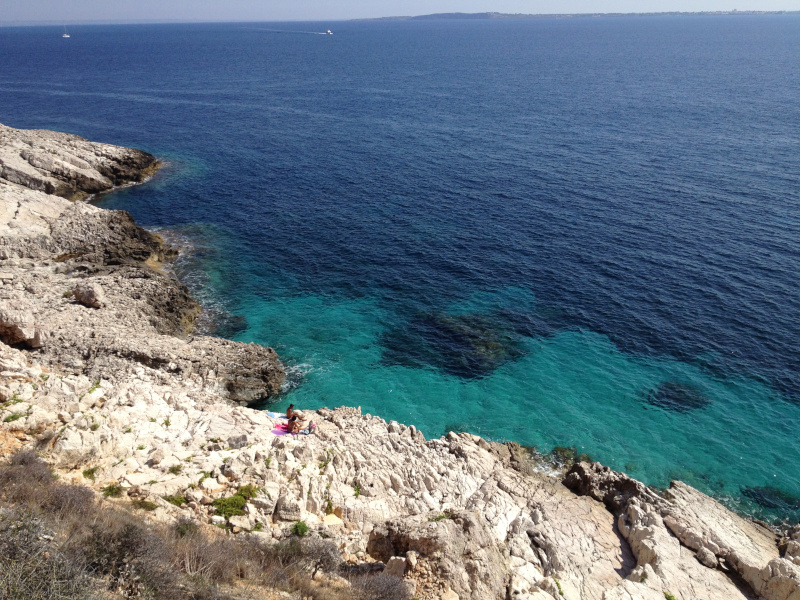 Levanzo, precipita da scogliera con scooter, salvato da Soccorso alpino