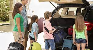 Vacanze, come caricare i bagagli in auto senza rischi