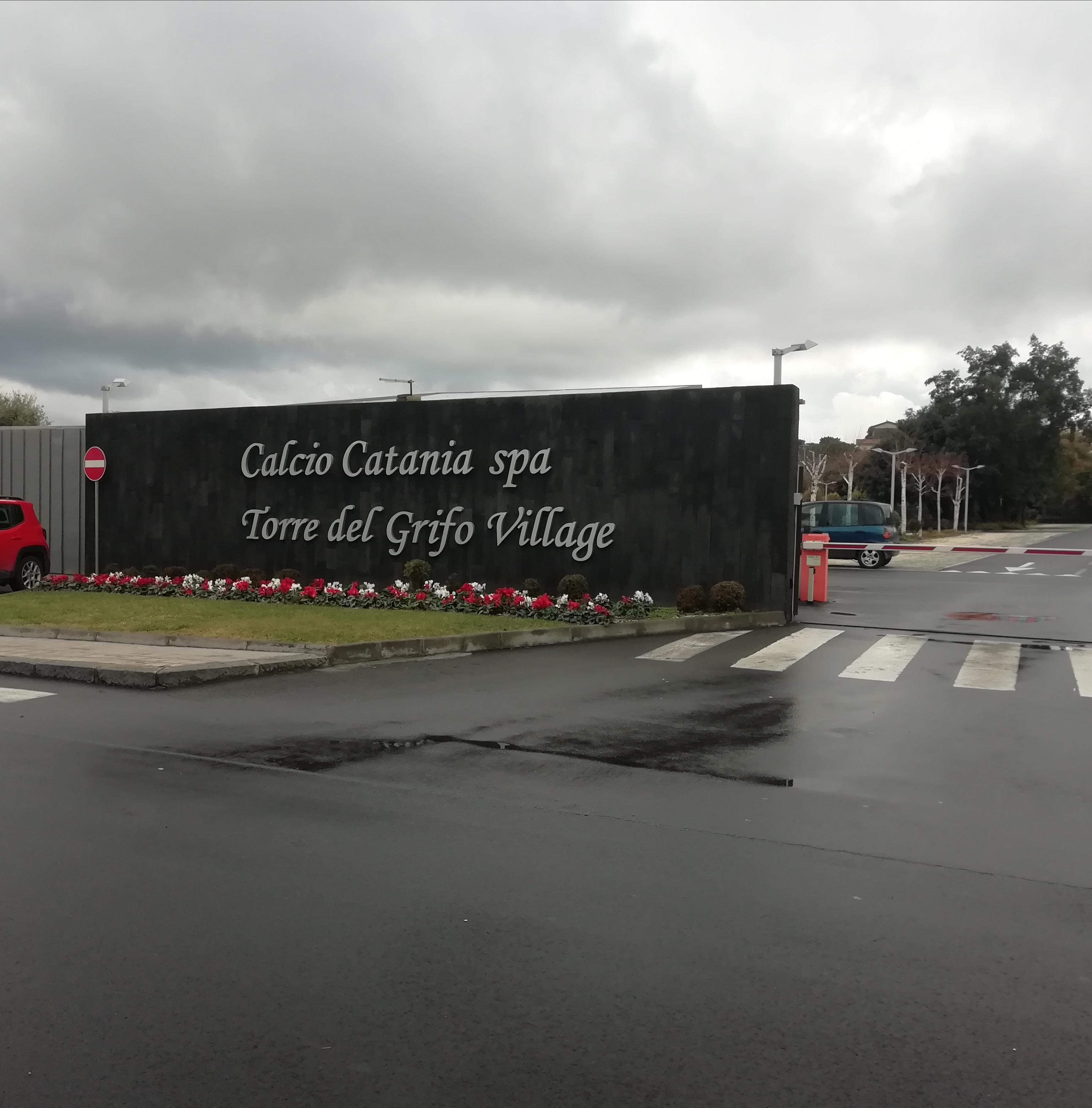 Caos Calcio Catania tra stipendi non pagati, penalizzazione e possibili dimissioni