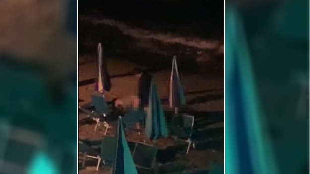 Cefalù “capitale” del sesso in spiaggia, spunta un secondo video hot, le immagini
