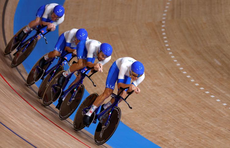 Tokyo 2020, ciclismo su pista, Italia in finale con record mondiale