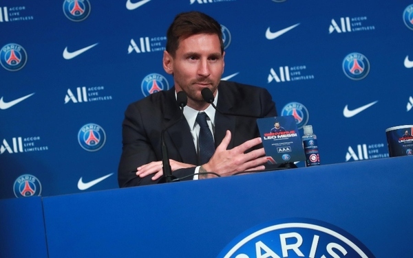 Messi, a Parigi per vincere, poi le belle parole su Verratti