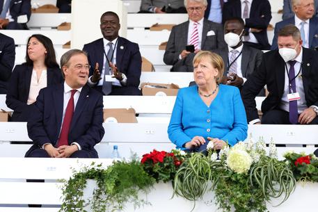 Germania: sondaggio, Spd supera la Cdu per la prima volta