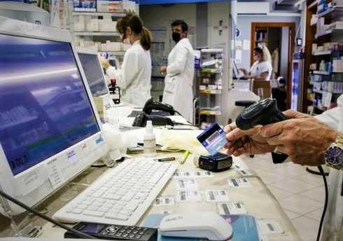 Green pass 48 ore, continua in Italia l’assalto alle farmacie