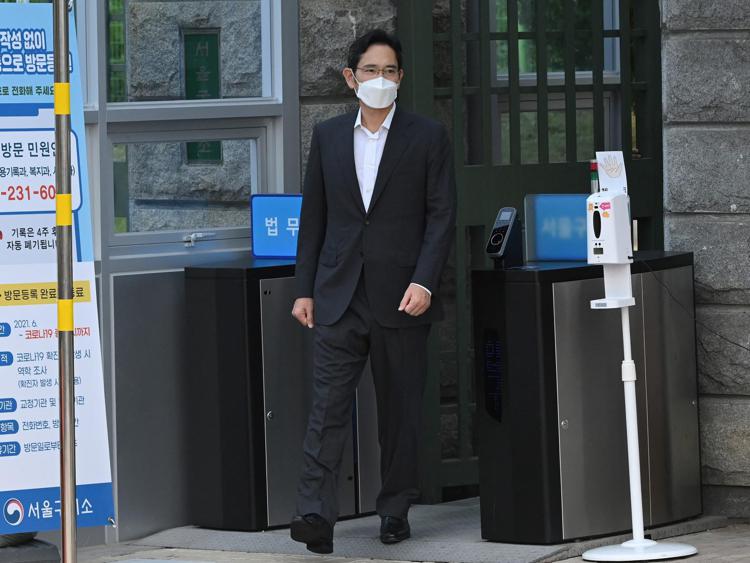 Sud Corea, scarcerato l’erede dell’impero Samsung