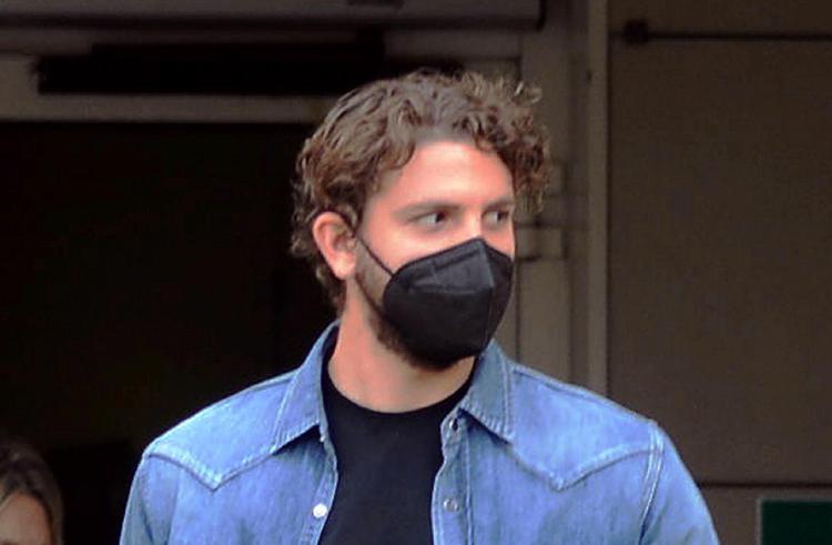 Juventus, Locatelli accolto dai tifosi al grido di “facci vincere”