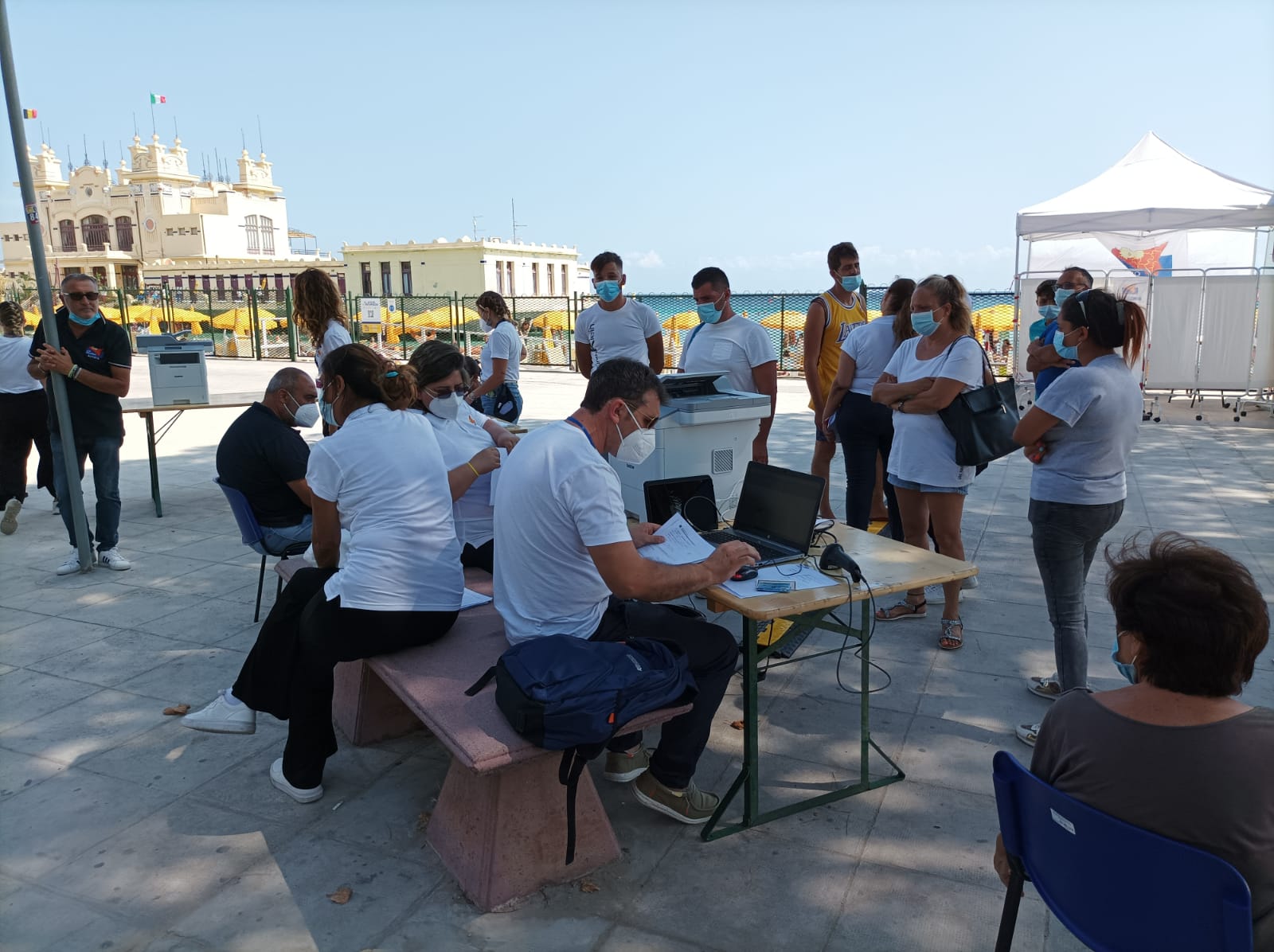 Vaccini a Palermo, boom di dosi somministrate a Mondello