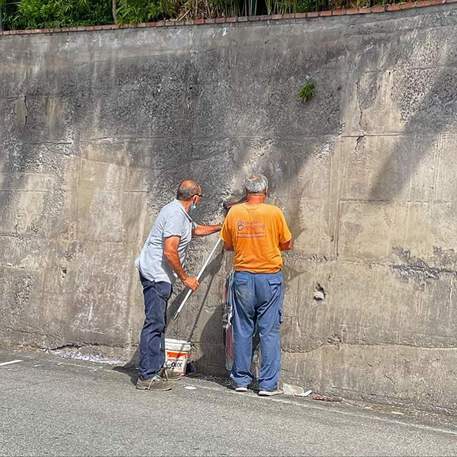 Cancellato murales con Salvini in versione vu cumprà a Taormina