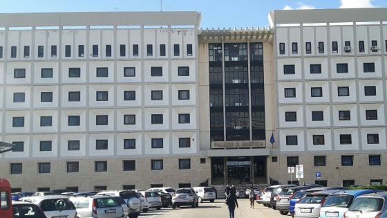 Allevatore morto, Procura Siracusa, fu strangolato