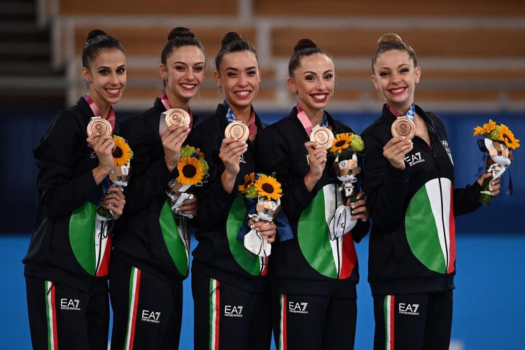 Olimpiadi, bronzo per le Farfalle della ritmica