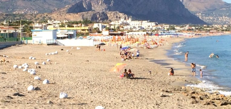 Tragedia a Isola delle Femmine, bagnante muore annegato