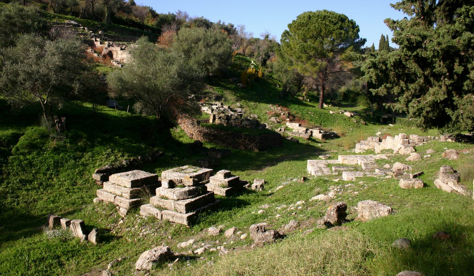 Dall’antica Leontinoi emergono i resti di un tempio greco