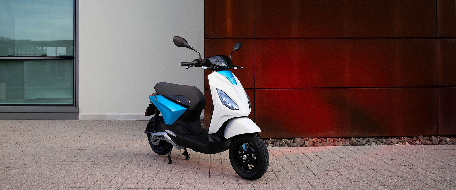 Soluzioni smart di mobilità urbana: ecco Piaggio 1, l’e-scooter innovativo