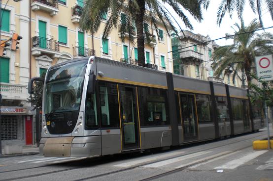 Messina, tram sotto i riflettori, nuovo progetto già contestato