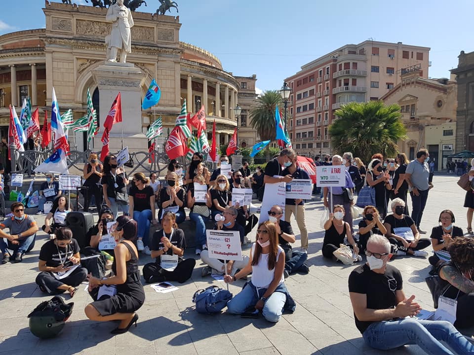 Almaviva Palermo, lo scontro continua è ancora muro contro muro