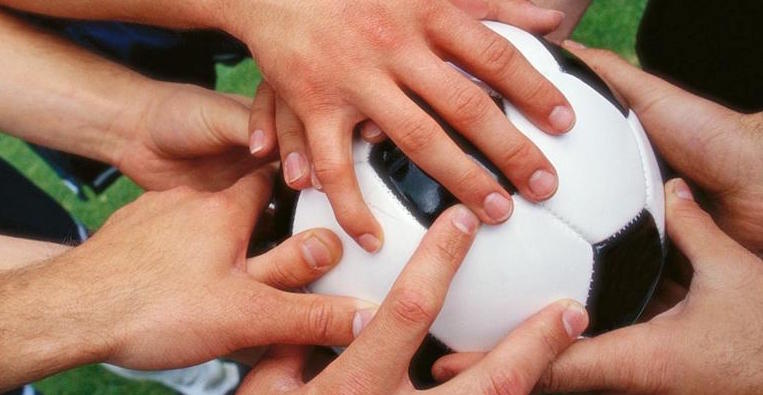 Caltanissetta, “Equo Sport”, progetto che unisce il calcio al sociale