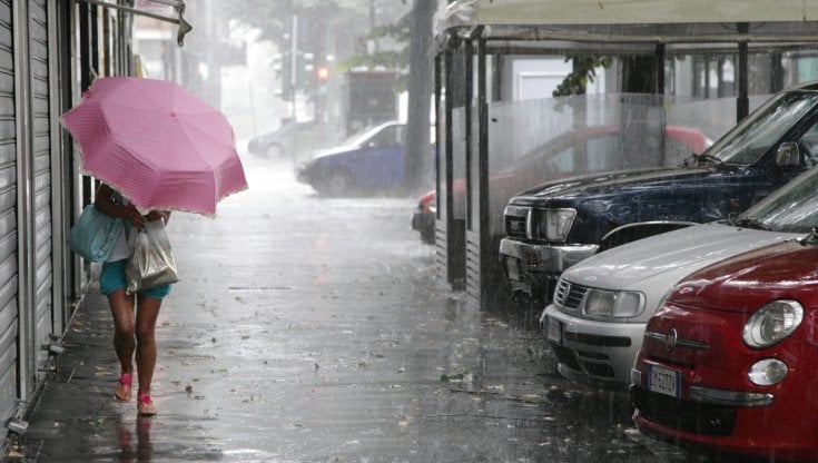 Nubifragio in Sicilia, allerta gialla, Palermo si sveglia allagata