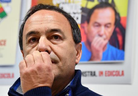 Riace, Mimmo Lucano condannato a 13 anni e due mesi
