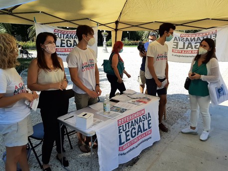 Referendum Eutanasia Legale, superato 1 milione di firme