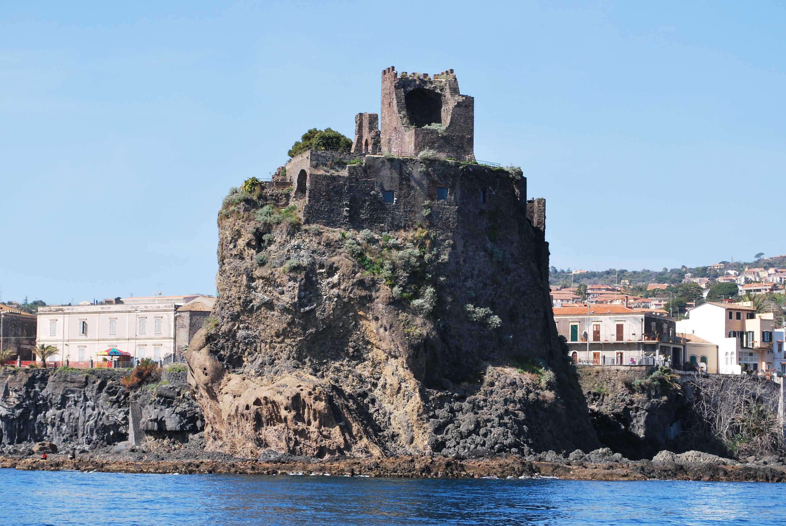 Aci Castello, accordo tra Comune e UniCt per la promozione del territorio