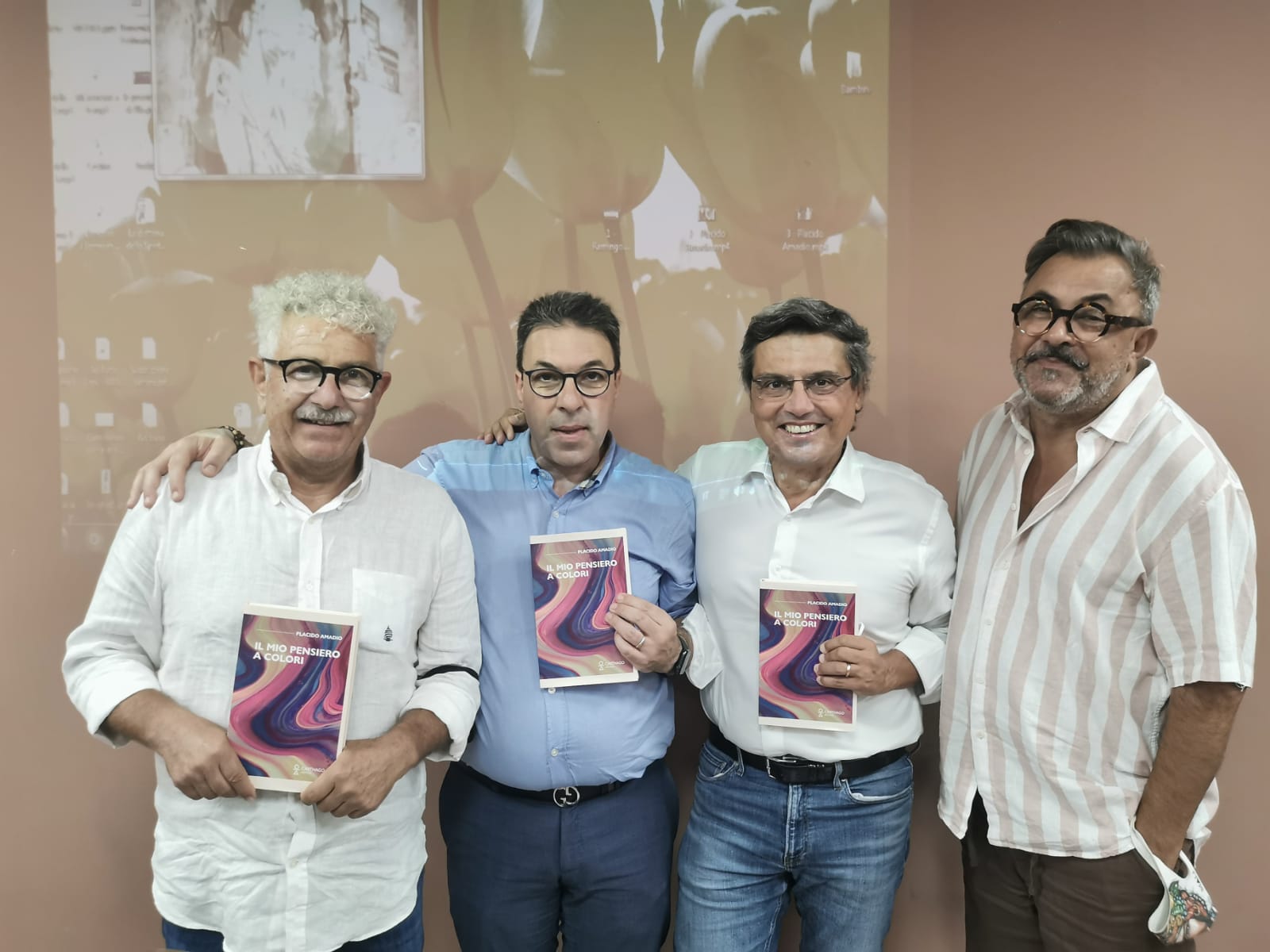 “Il mio pensiero a colori”, il nuovo libro di Amadio è un successo